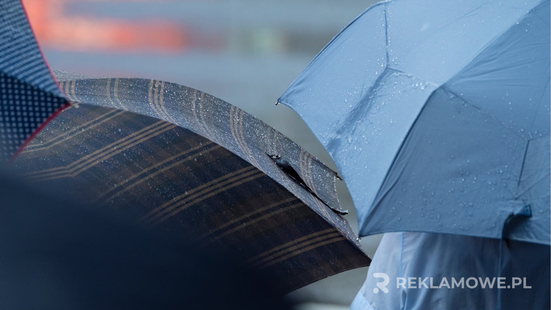 Najczęstsze błędy przy zamawianiu parasoli reklamowych