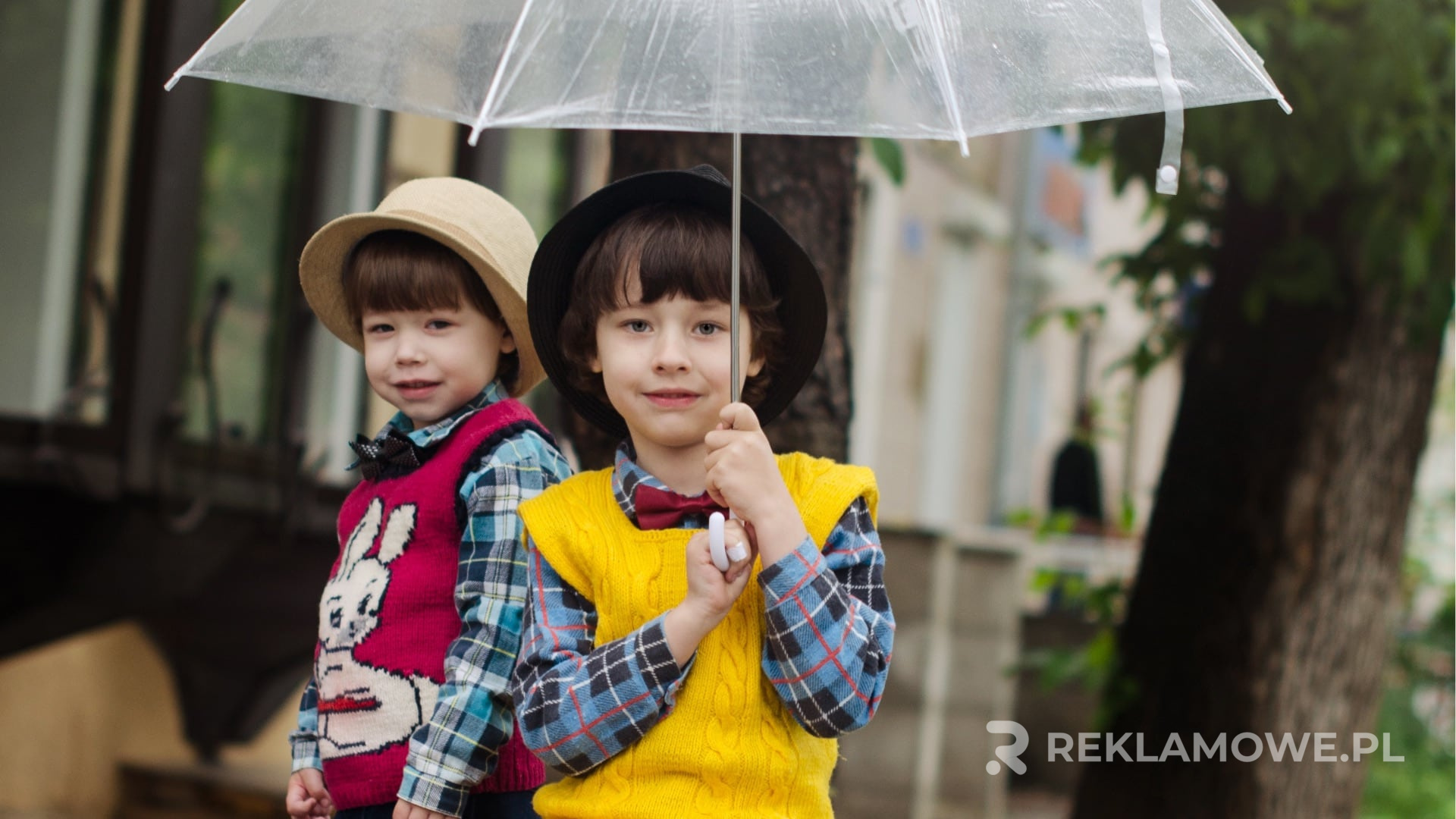 Kolorowe parasole reklamowe z indywidualnym nadrukiem